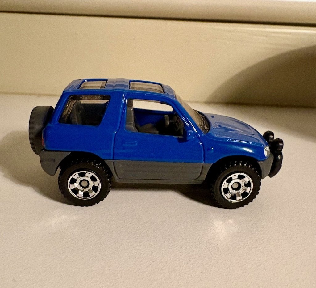 Matchbox Toyota RAV4 OFFROAD, Ophalen of Verzenden, Nieuw, Auto