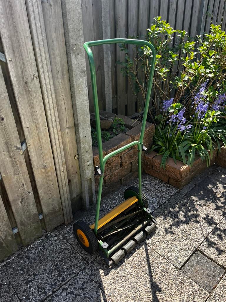 Handgrasmaaier (werkt niet goed), Tuin en Terras, Ophalen, Gebruikt, Handgrasmaaier