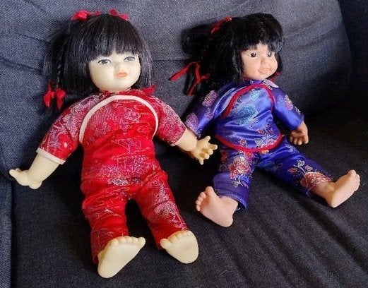 2 grote vintage China Doll meisjespoppen 37cm uit 1996, Verzamelen, Poppen, Ophalen of Verzenden, Gebruikt, Pop
