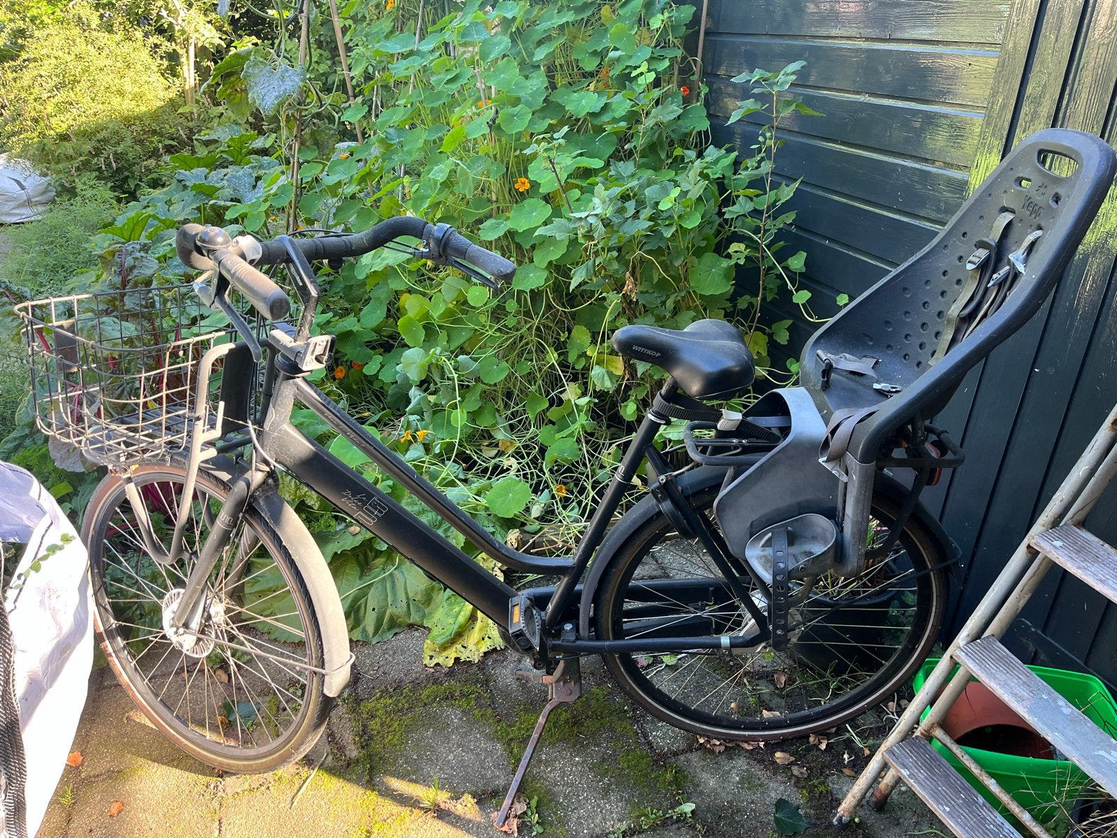 Moederfiets met zitje - opknapper, Terugtraprem, Dubbele standaard, 1 zitje, Ophalen