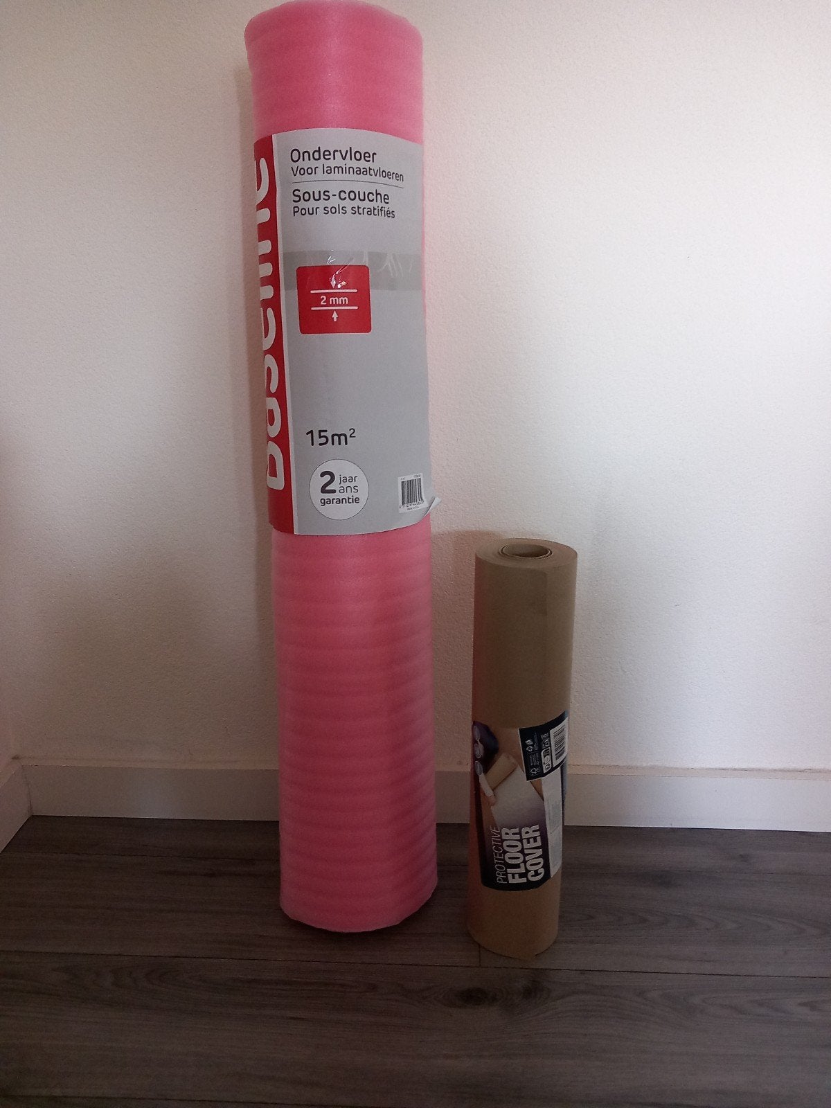 Ondervloer voor laminaatvloeren 15m² (2mm dik) en afdekloper, Doe-het-zelf en Verbouw, Ophalen, Overige typen, Nieuw, 10 m² of meer