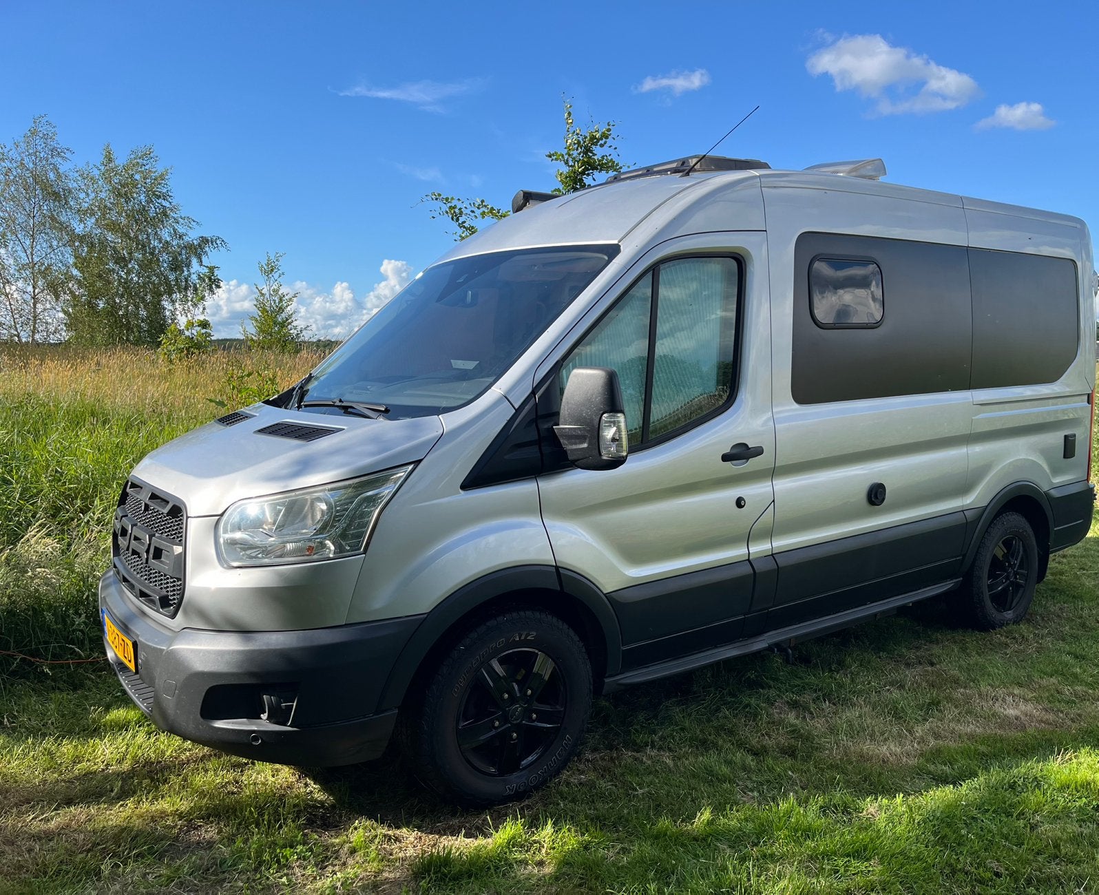 Ford Transit Camper off the grid, Buscamper of Camperbus, Koelkast, Ford, Ford