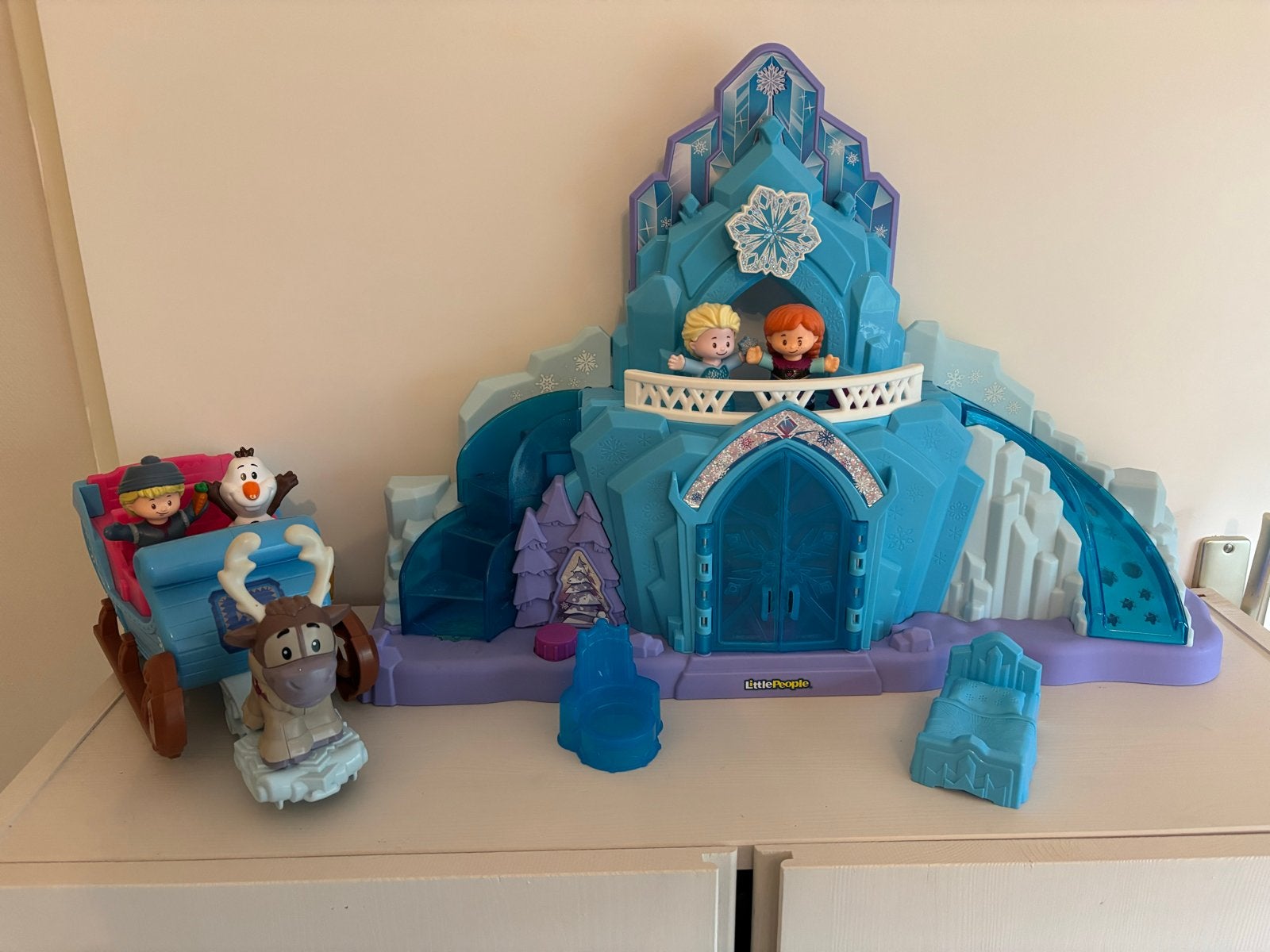 Fisher-Price Little People Disney Frozen Elsa's IJspaleis, Ophalen of Verzenden, Zo goed als nieuw, Jongen of Meisje