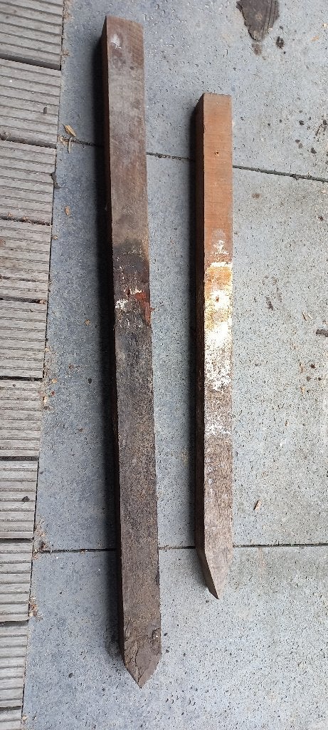 Hardhouten palen met punt, Ophalen, Gebruikt, Palen, Hardhout