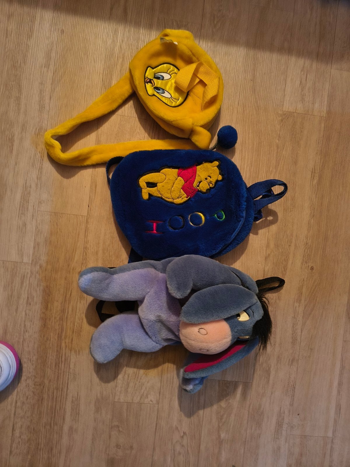 Winnie de Poeh + Ioor Rugtas + Tweety schoudertas., Gebruikt, Minder dan 30 cm, Ophalen of Verzenden, Minder dan 30 cm