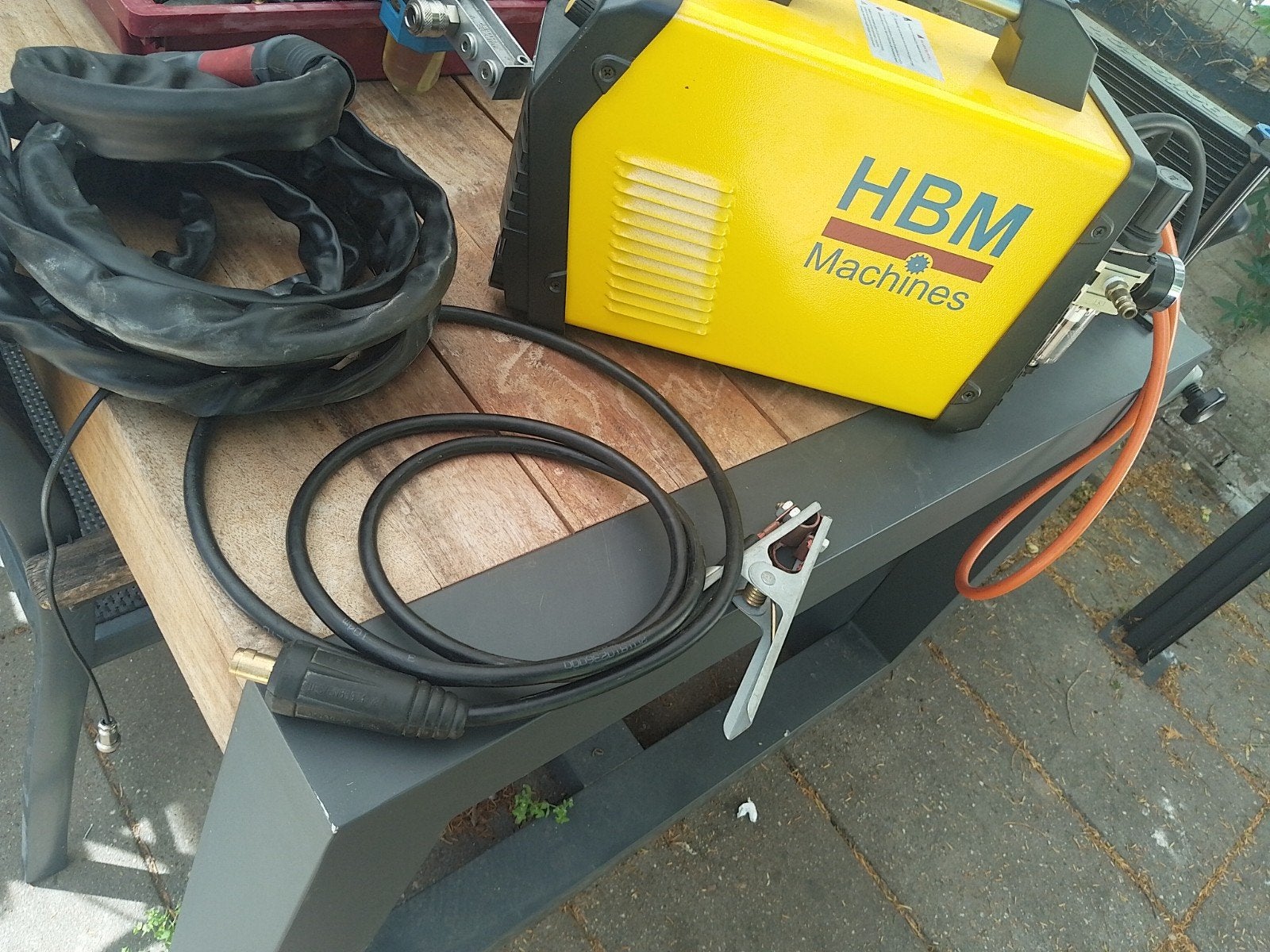 HBM CUT 40 Plasmasnijder met digitaal display, Doe-het-zelf en Verbouw, Gereedschap | Lasapparaten, Ophalen, Gebruikt, Minder dan 150 ampère