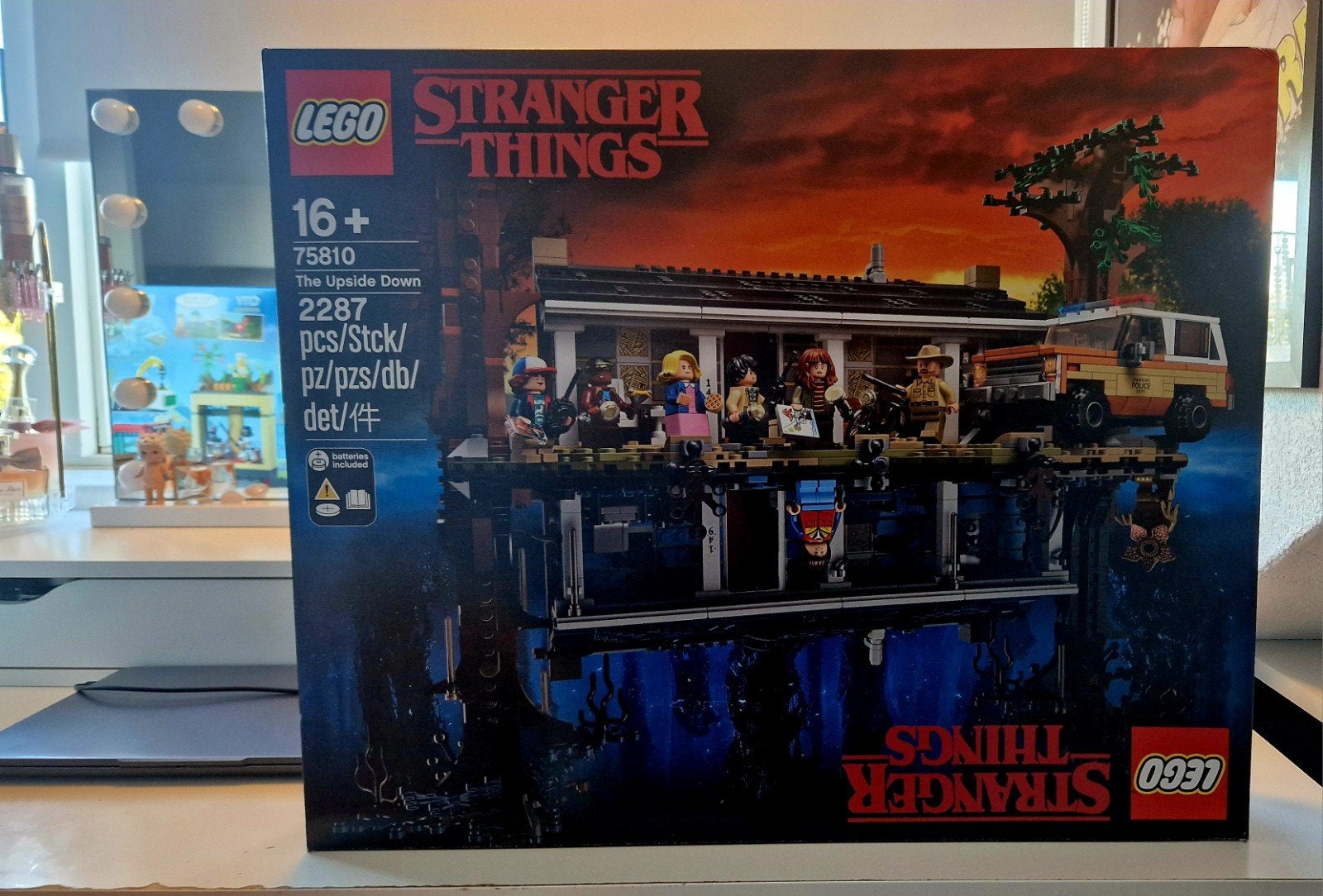 LEGO Stranger Things 75810 The Upside Down Nieuw/Sealed, Ophalen, Inclusief minifiguren, Overige thema's, Lego