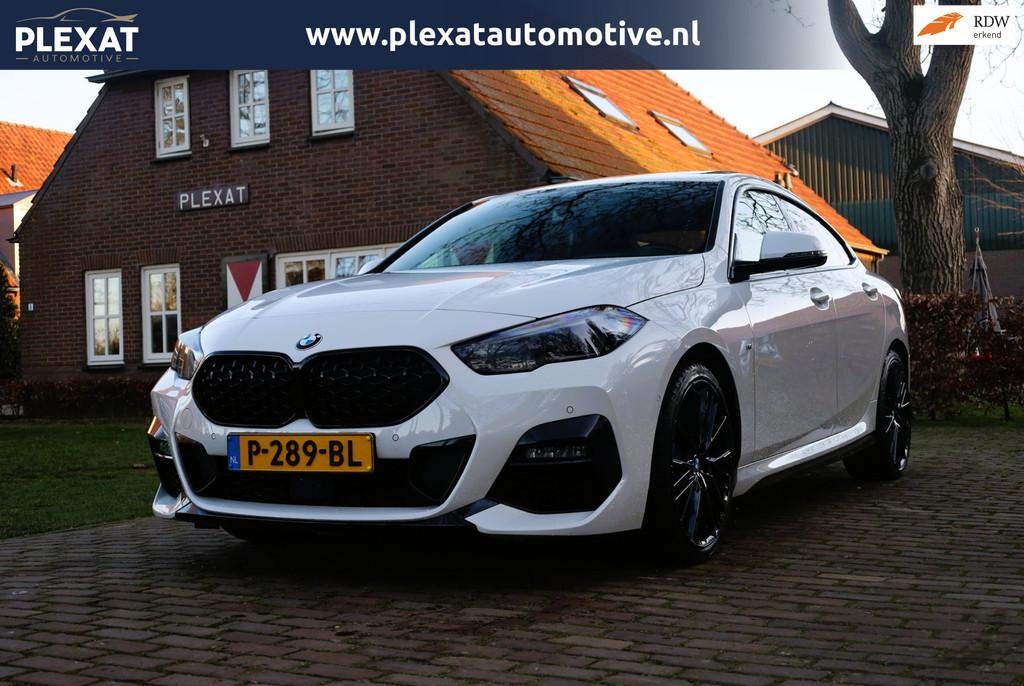 BMW 2-serie Gran Coupé 220i M-Performance Edition Aut. | M-, Auto's, BMW, 1998 cc, Gebruikt, 4 cilinders, Wit