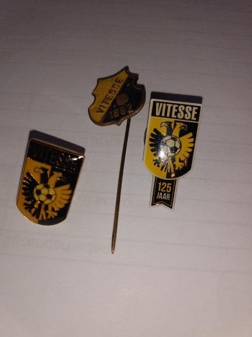 Oud speldje Vitesse, Ophalen of Verzenden, Zo goed als nieuw, Vitesse, Overige typen