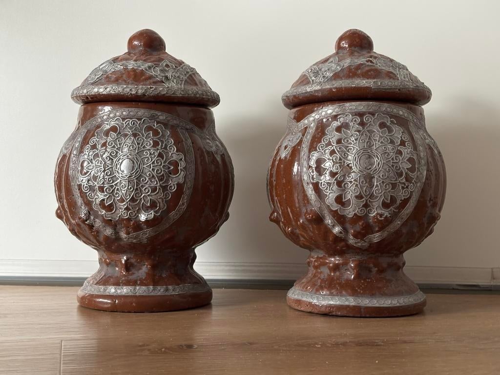 ANTIEKE MOOIE POTTEN MET DEKSEL, 2 STUKS, Ophalen, Gebruikt