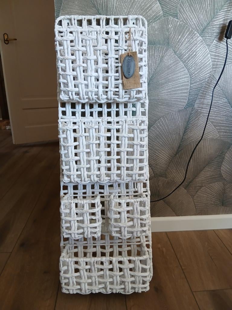 Nieuw wit rotan opbergrek, Ophalen, Nieuw, Minder dan 5 flessen, Minder dan 50 cm