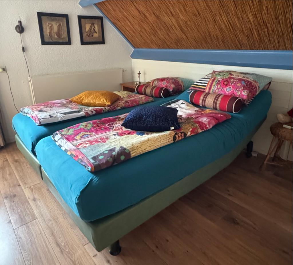 2x Elektrisch verstelbare Pullman boxsprings 90x210, Huis en Inrichting, Slaapkamer | Bedden, Gebruikt, Eenpersoons, 90 cm, 210 cm