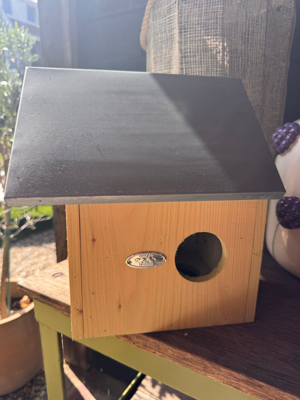 Houten nestkast voor eekhoorns met metalen dak, Tuin en Terras, Vogelhuisjes en Vogelbaden, Ophalen of Verzenden, Nieuw