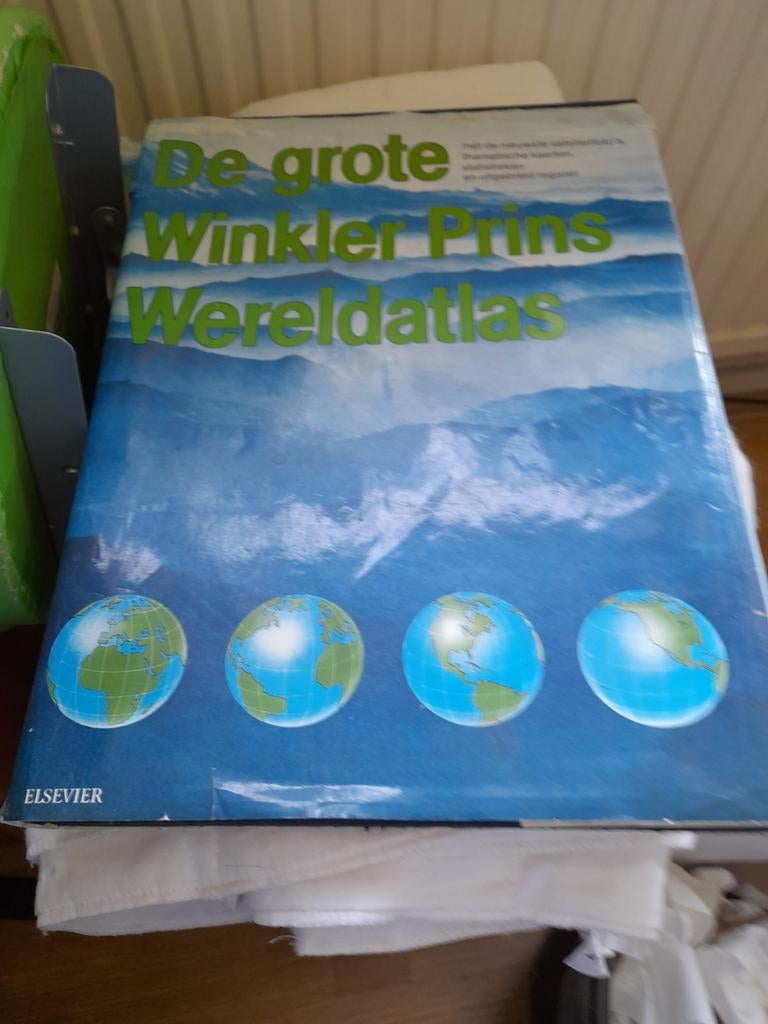 De Grote Winkler Prins Wereldatlas - Elsevier, Boeken, Overige atlassen, 1800 tot 2000, Wereld, Elsevier