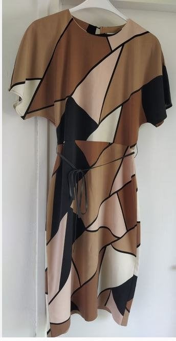 NIEUW!! Warehouse schitterende jurk VAN 75 VOOR 15 EURO!, Maat 38/40 (M), Nieuw, Warehouse, Onder de knie
