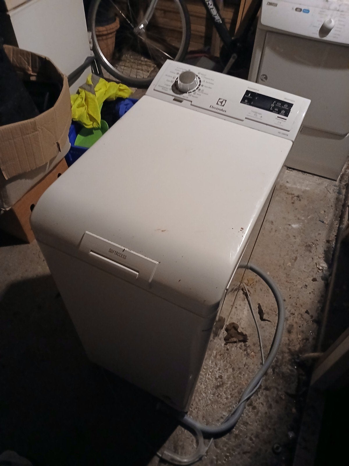 Bovenlader Elektrolux, 1200 tot 1600 toeren, Gebruikt, 4 tot 6 kg, Bovenlader