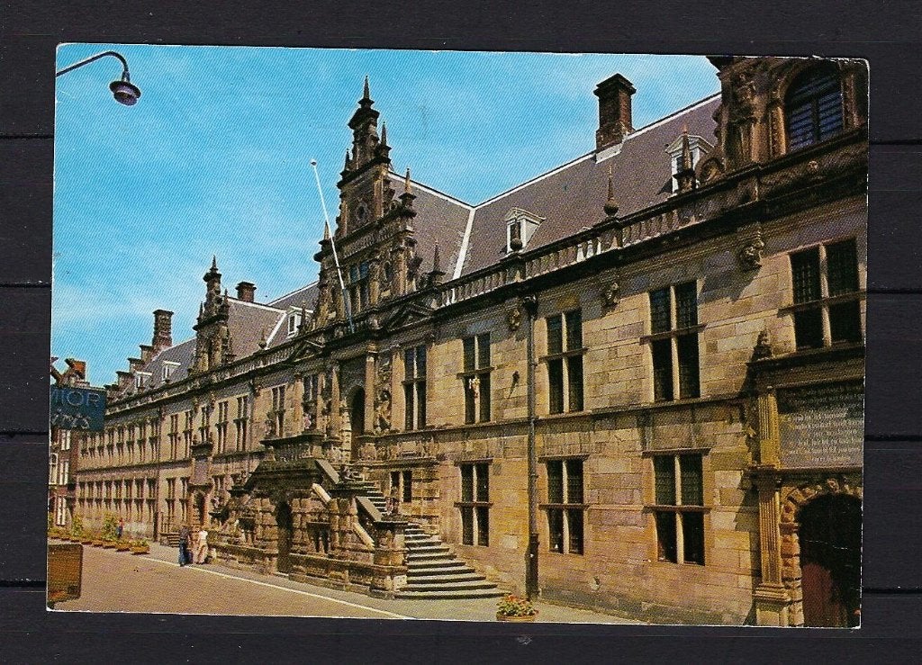 17 Leiden, Stadhuis, Ophalen of Verzenden, 1980 tot heden, Gelopen, Zuid-Holland