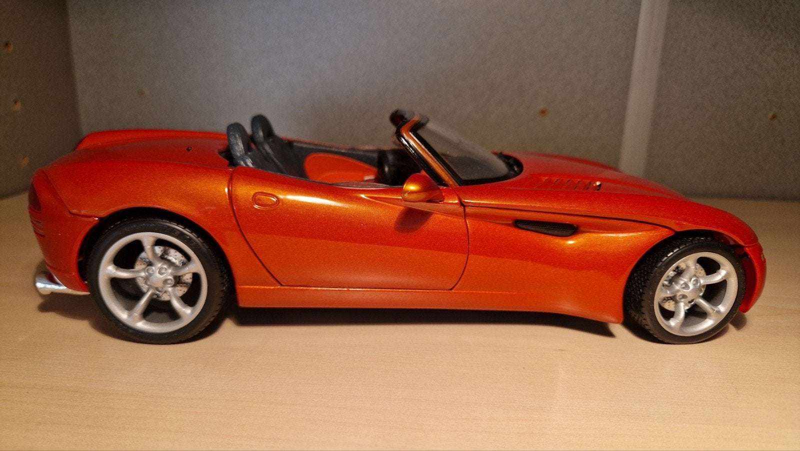 Maisto Dodge Viper RT/10 Schaalmodel 1:18 Oranje, Hobby en Vrije tijd, Modelauto's | 1:18, Ophalen of Verzenden, Zo goed als nieuw