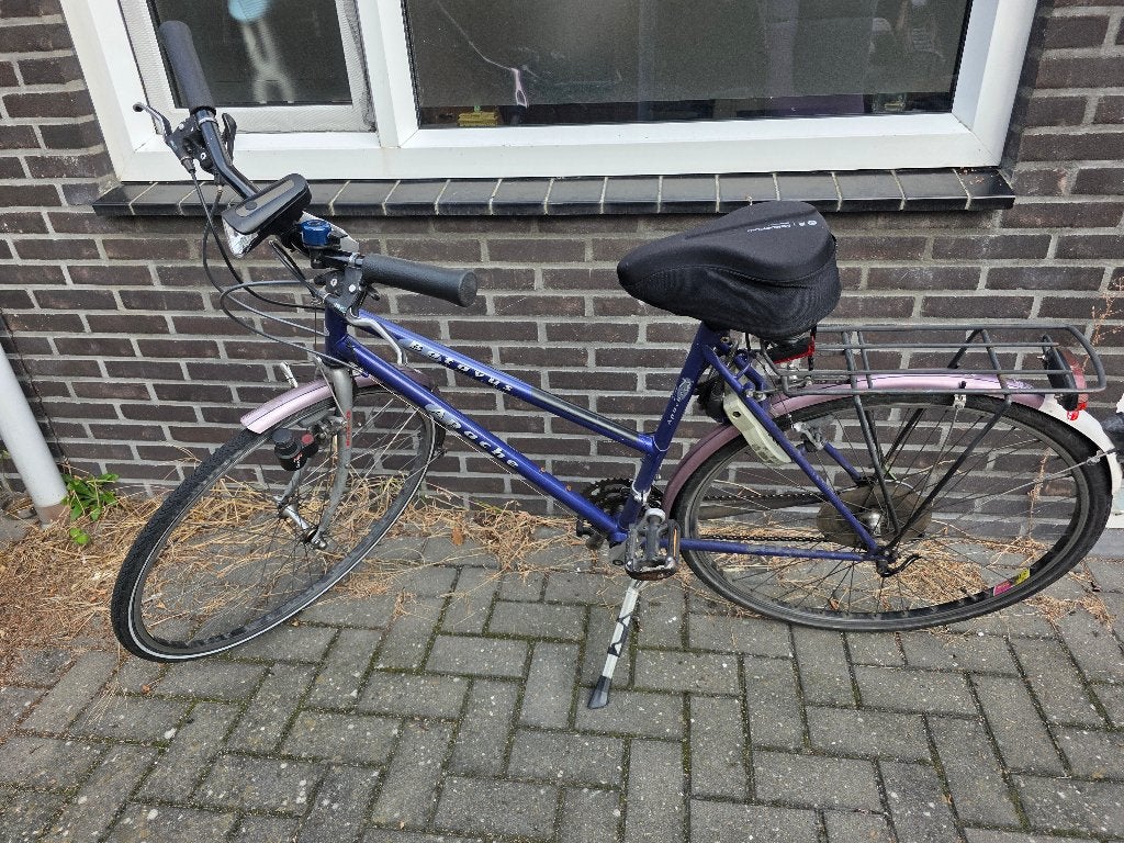 Batavus Apache Trekkingfiets, Ophalen, Gebruikt, Velgrem, Versnellingen