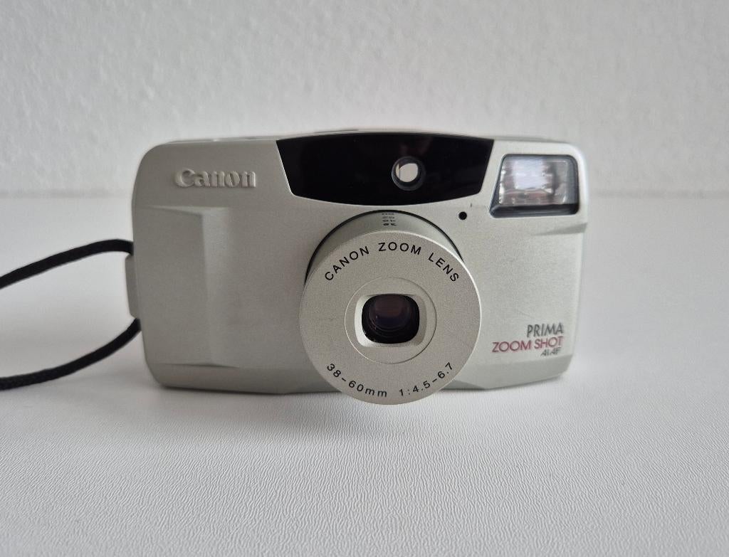 Canon Prima Zoom Shot 35mm Point And Shoot Film Camera, Ophalen of Verzenden, Gebruikt, Compact, Canon