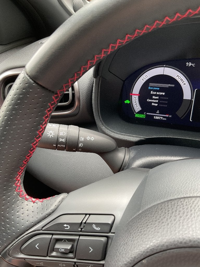 Foto 8 van Toyota Yaris 1.5 Hybrid 116pk CVT 2024 Zwart