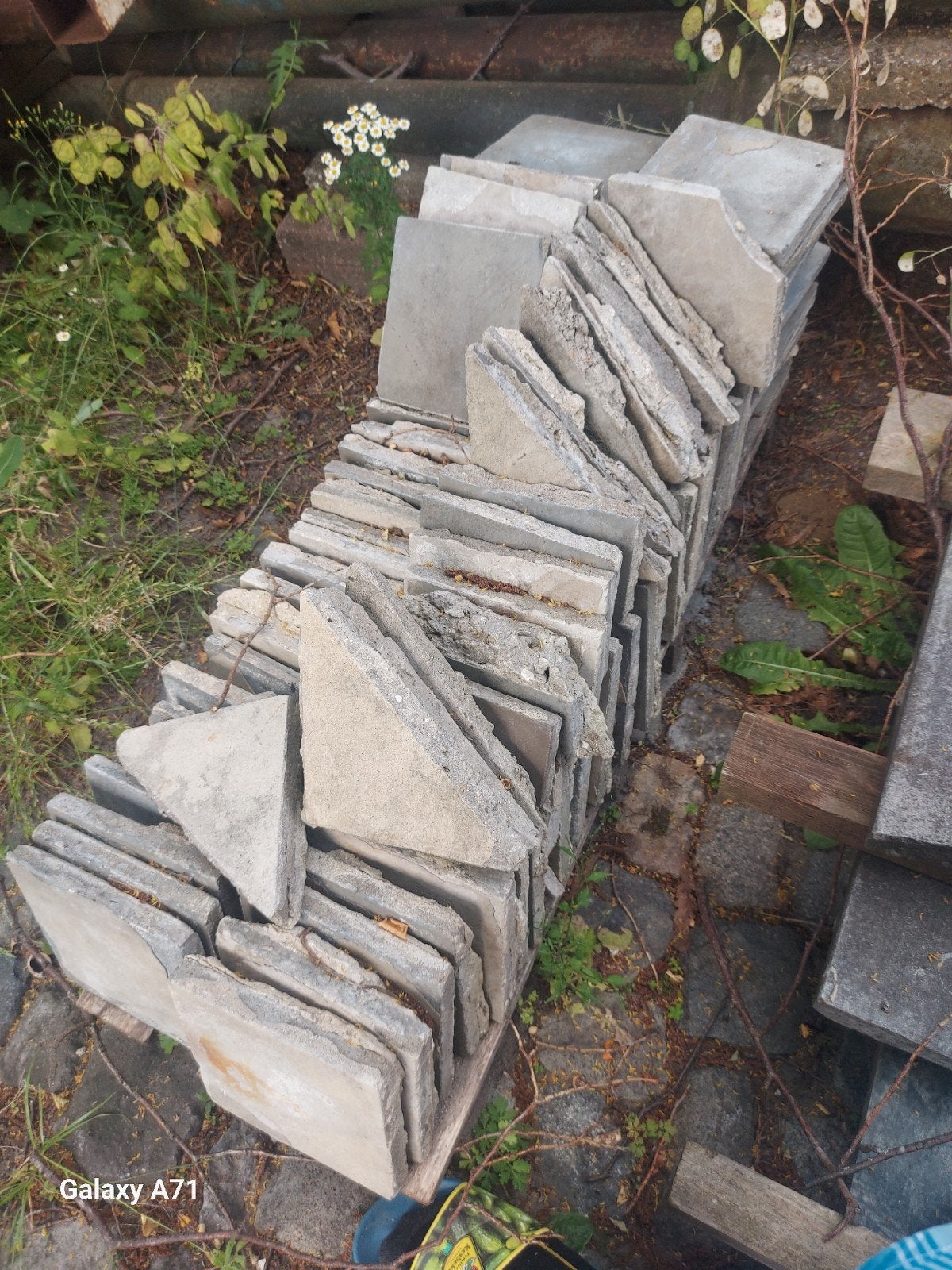 Antieke grijze plavuizen 20 x20 cm ca 70 stuks 120 euro, Ophalen