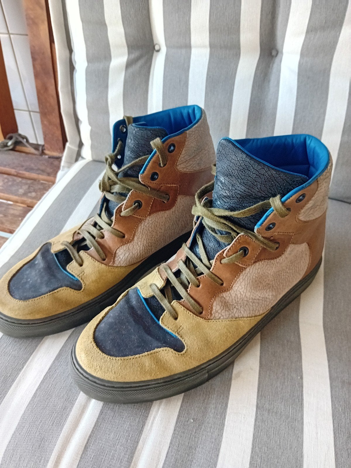Balenciaga sneakers Maat 42 - Zo goed als nieuw, Overige kleuren, Ophalen of Verzenden, Balenciaga, Sneakers of Gympen