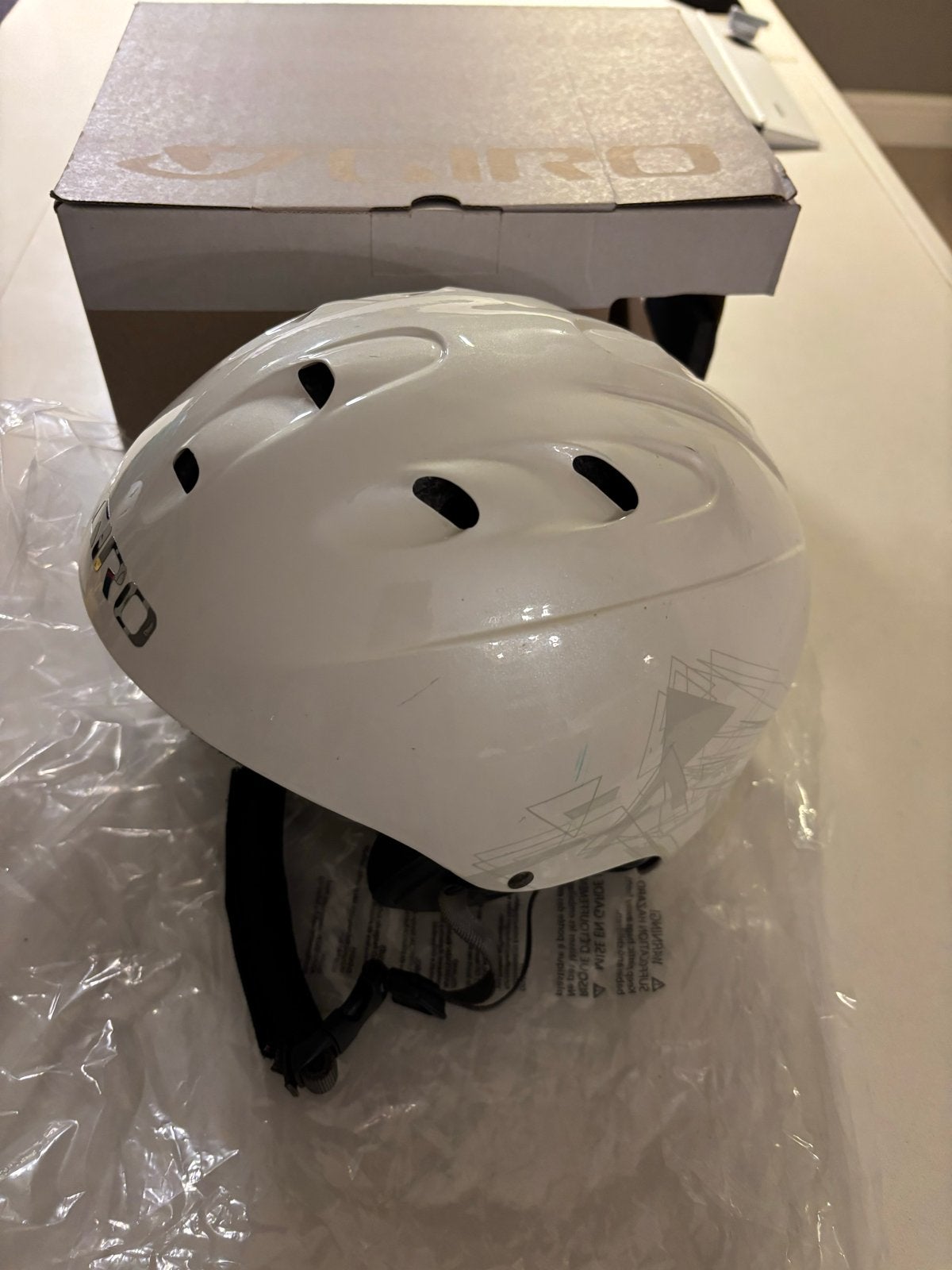 Giro SST Skihelm Maat S - Wit omtrek hoofd 53,5-55,5 cm!, Overige merken, Overige typen, Ophalen of Verzenden, Zo goed als nieuw