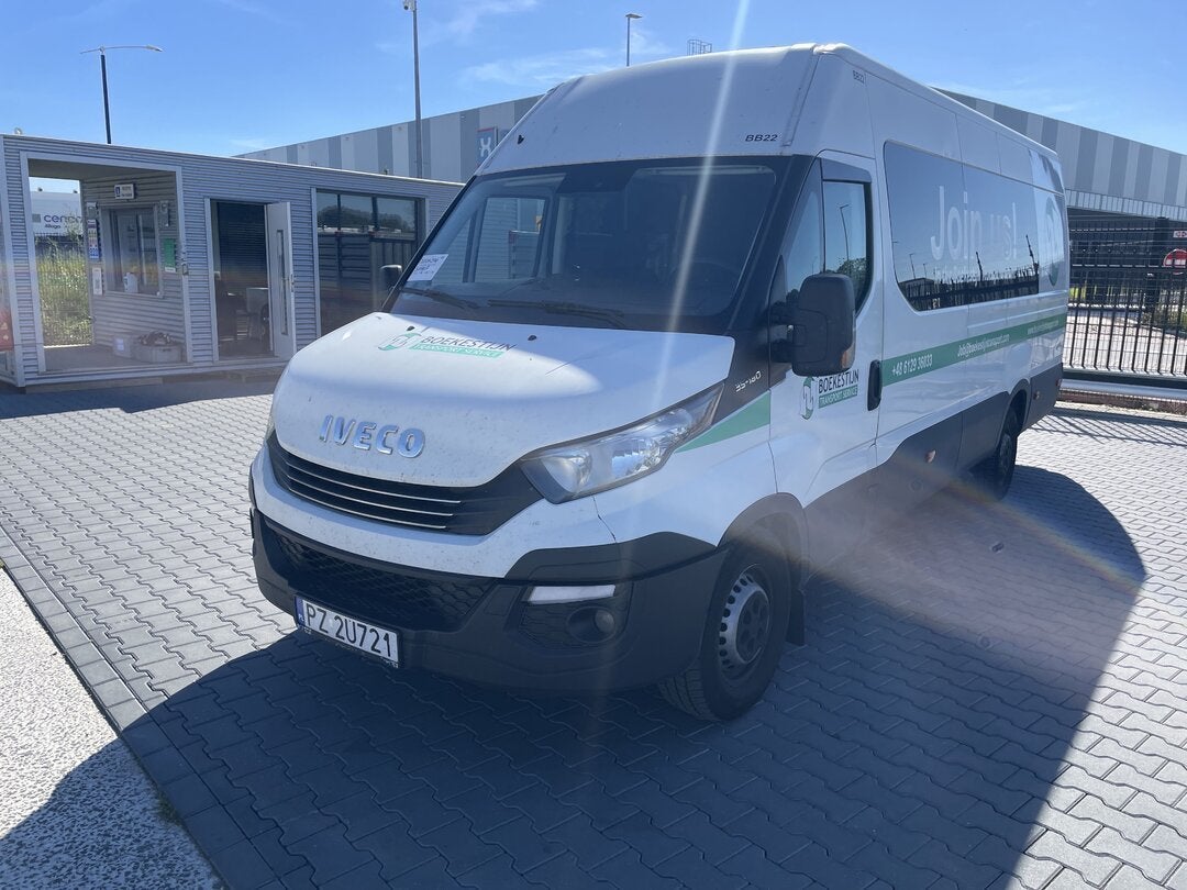 Iveco Daily 35S18 3.0L Automaat, 9-persoons vervoer 2019, Auto's, Automaat, Gebruikt, Euro 6, 4 cilinders