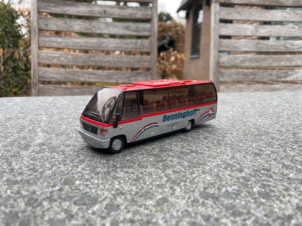 Siku 3733 - Mercedes Auwärter Midi bus Benninghoff, Hobby en Vrije tijd, Modelauto's | 1:50, Ophalen of Verzenden, Nieuw, Bus of Vrachtwagen