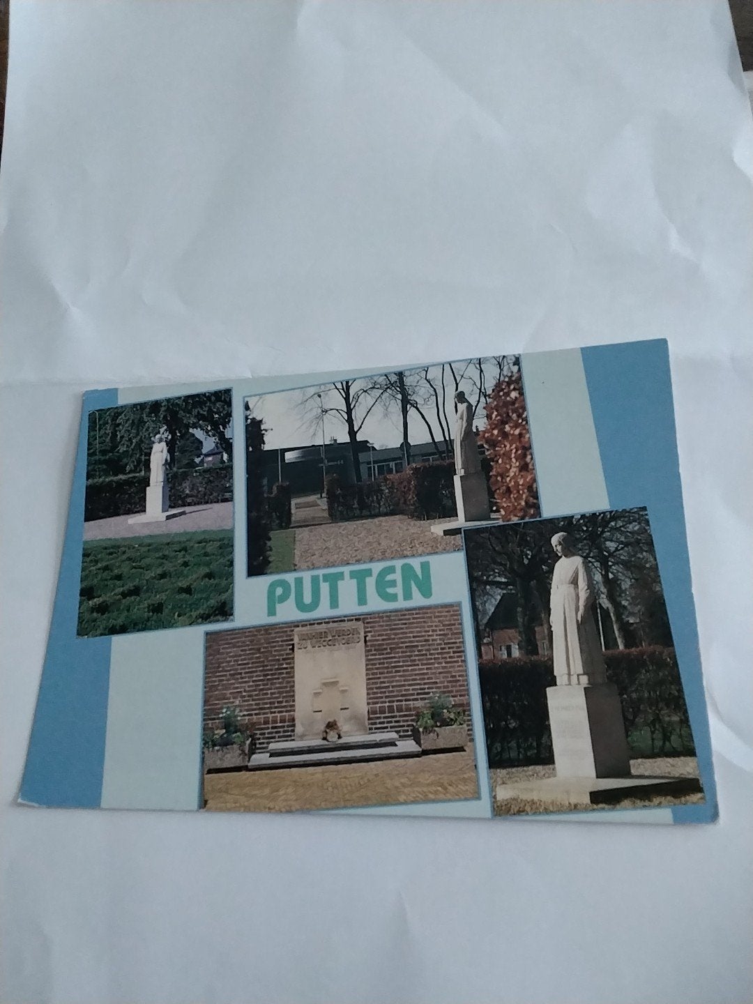 Ansichtkaart Putten - Herdenkingshof razzia 1944, Ophalen of Verzenden, 1980 tot heden, Gelopen, Gelderland