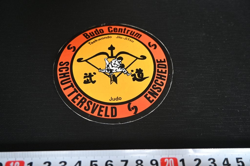 sticker Enschede BUDI Centrum Taekwondo Jiu-Jitsu Judo, Ophalen, Zo goed als nieuw