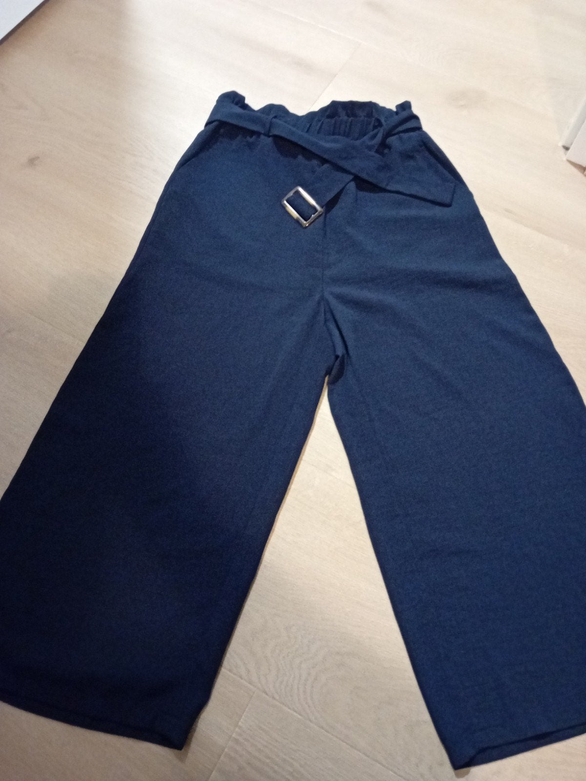 Pieces culotte broek met strikceintuur - Maat M, Maat 38/40 (M), Blauw, Ophalen of Verzenden, Zo goed als nieuw