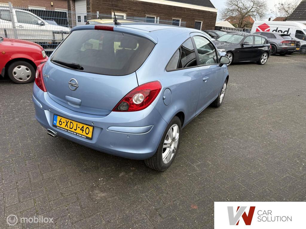 Opel Corsa 1.4-16V COSMO SCHADE NAP NAVI CLIMA CRUISE PDC, Voorwielaandrijving, Euro 5, 101 pk, 1398 cc