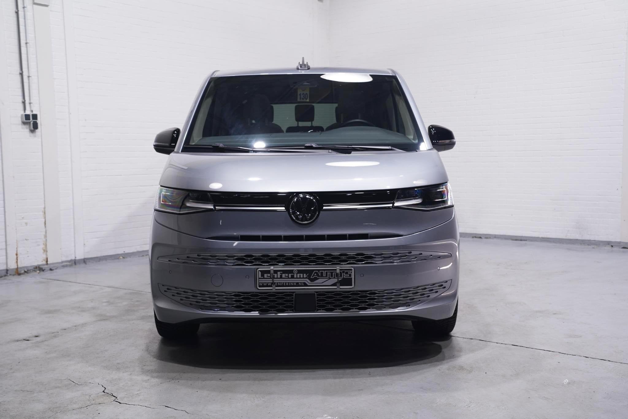 Volkswagen Multivan 1.4 eHybrid L2H1 Style NAP SOH 100% Iq L, Auto's, Volkswagen, Gebruikt, Euro 6, 138 €/maand, 7 stoelen