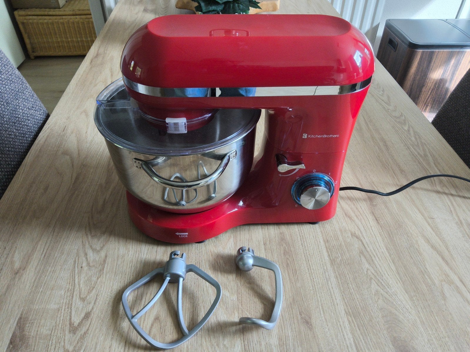 KitchenBrothers Keukenmachine Rood, 4 liter of meer, Ophalen of Verzenden, Zo goed als nieuw, 3 snelheden of meer