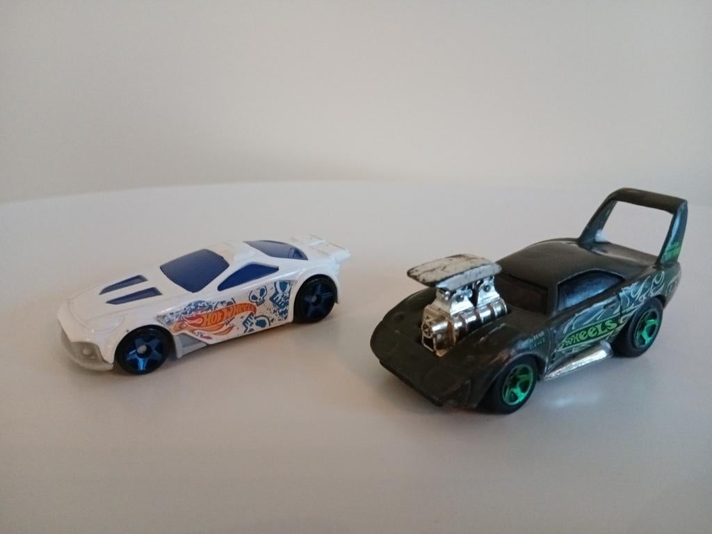 Hot Wheels auto's - set van 2, Ophalen of Verzenden, Gebruikt