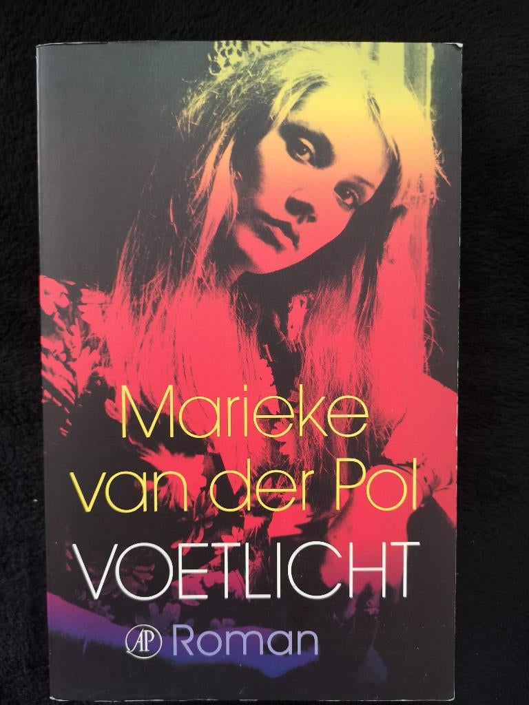 Marieke van der Pol, Voetlicht, Ophalen of Verzenden, Gelezen