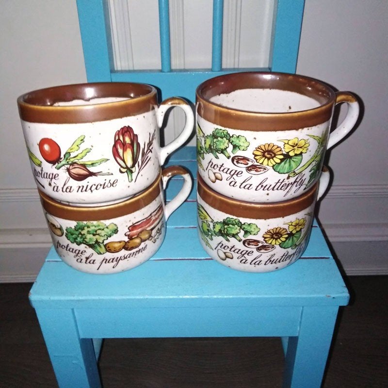 Vintage soepkommen een heerlijke soep uit de franse keuken4x, Ophalen, Gebruikt, Kom(men), Overige stijlen