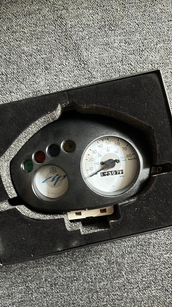 Zip teller, Fietsen en Brommers, Brommeronderdelen | Scooters, Ophalen of Verzenden, Zo goed als nieuw, Overige typen, Piaggio