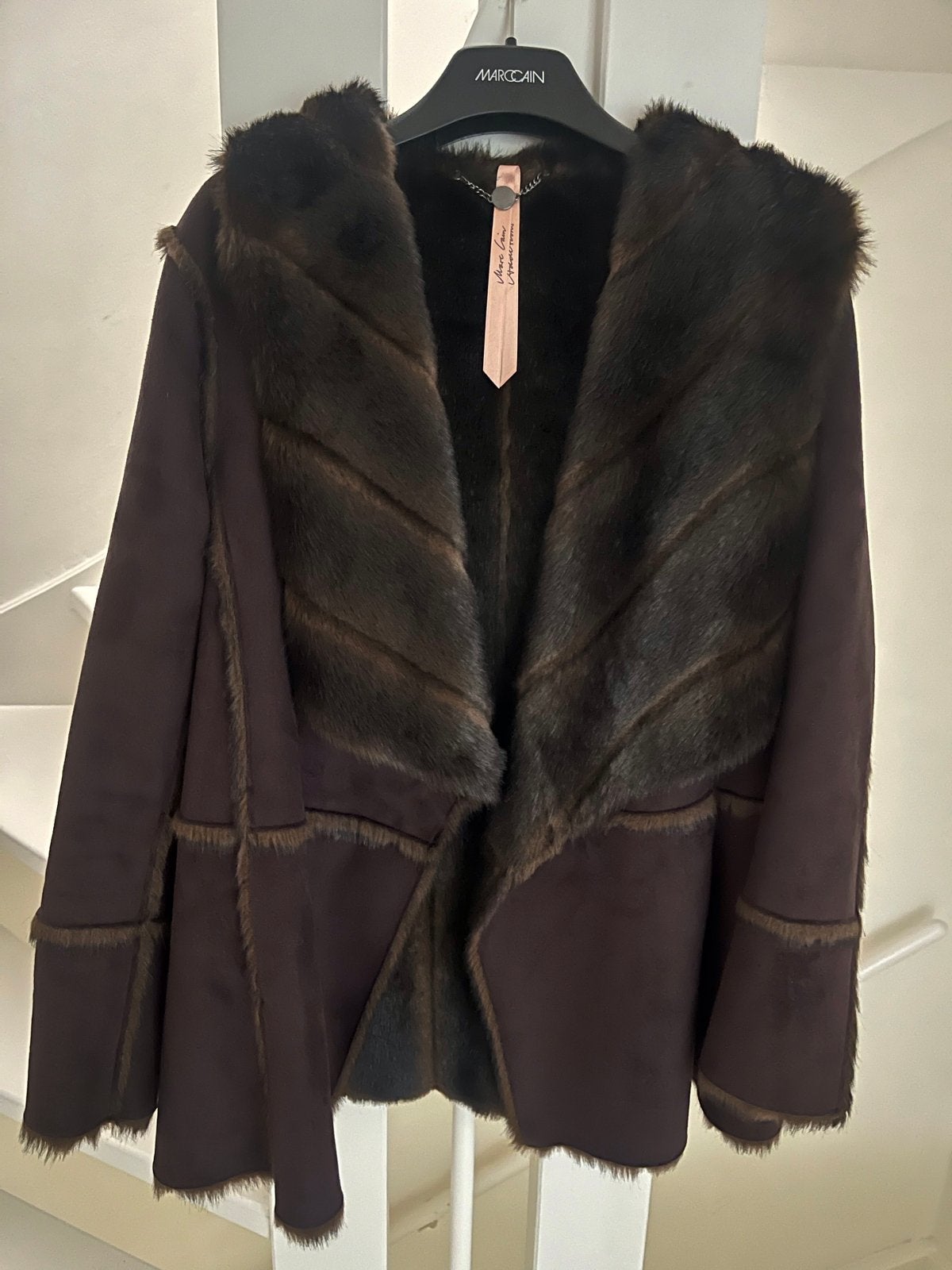 Marc Cain Collection Jas met Faux Fur Kraag, Ophalen of Verzenden, Zo goed als nieuw, Maat 38/40 (M), Bruin