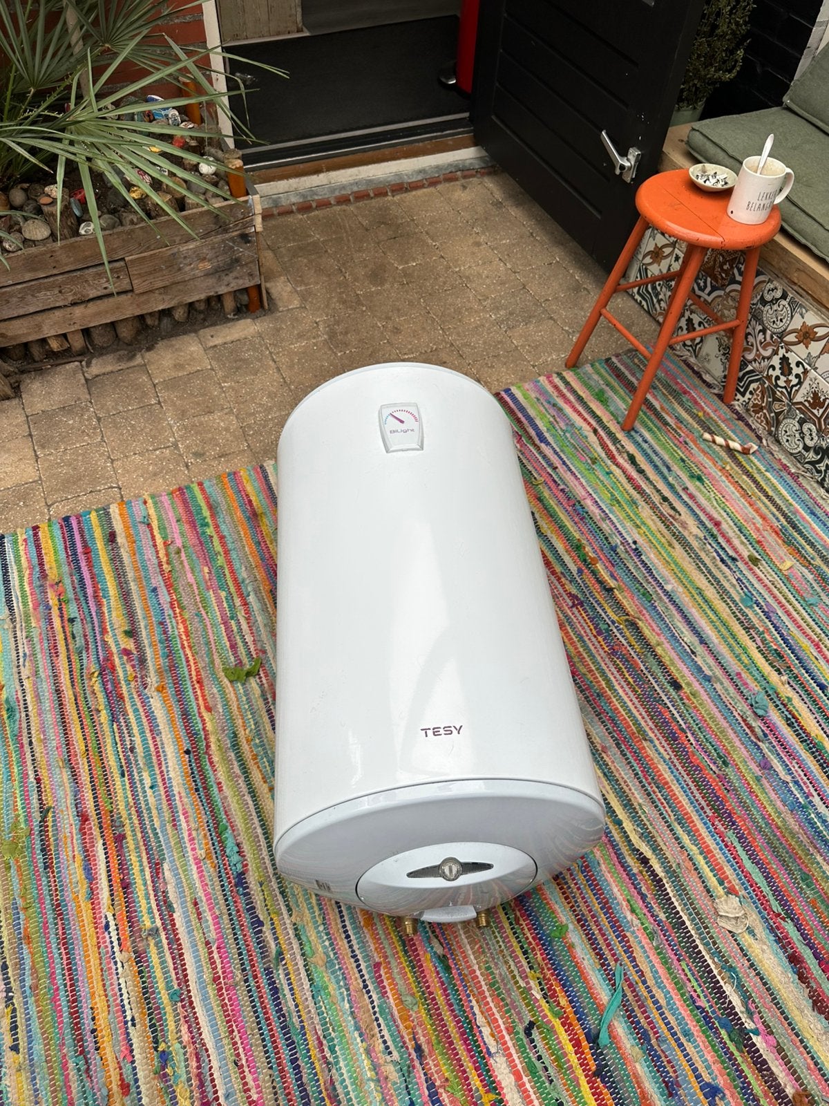 Tessy zonneboiler 80L, Doe-het-zelf en Verbouw, Geisers en Boilers, Ophalen, 20 tot 100 liter, Boiler, Minder dan 3 jaar oud