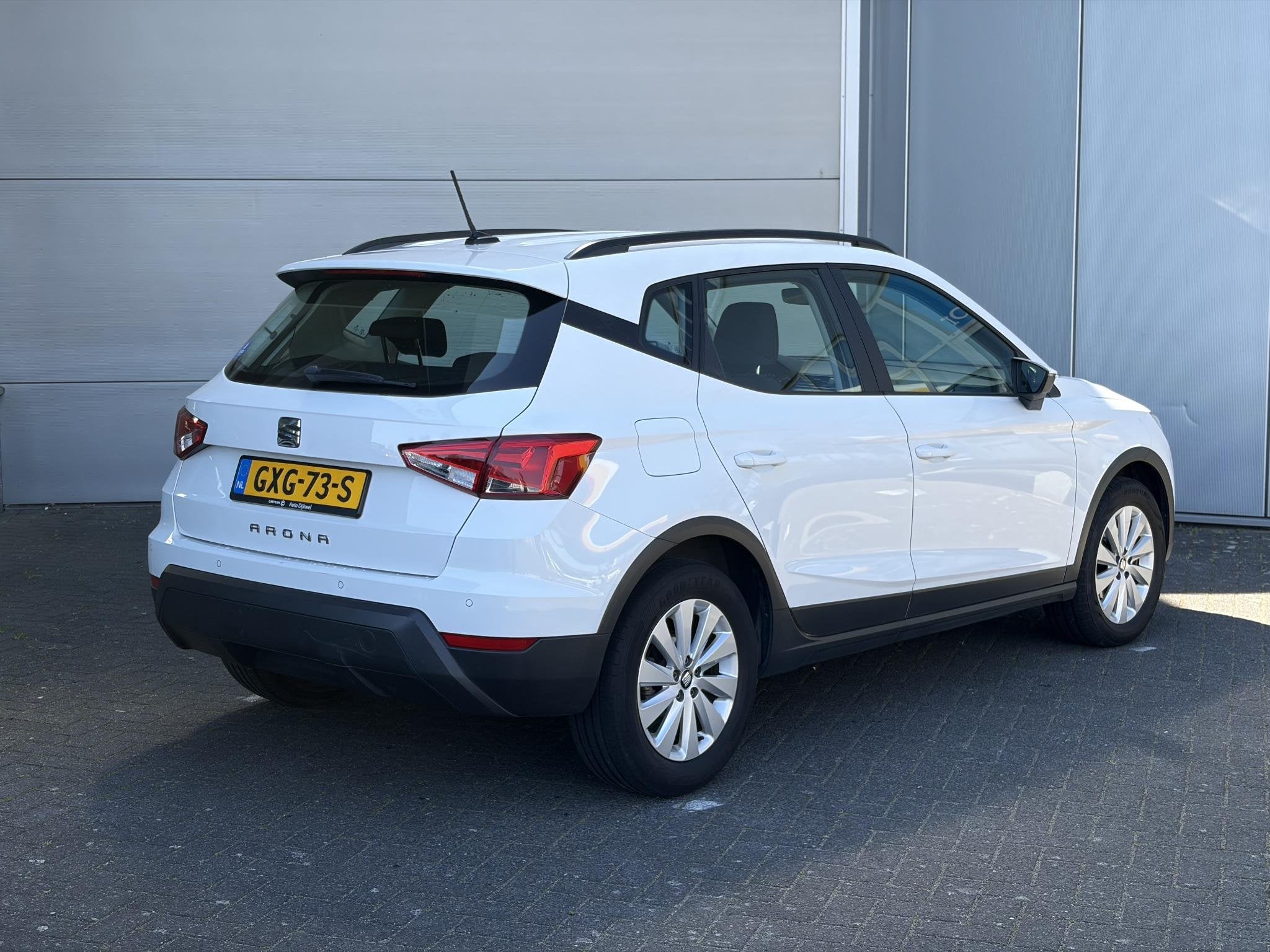 SEAT Arona 1.0 TSI Style, Auto's, Voorwielaandrijving, Stof, Gebruikt, Wit