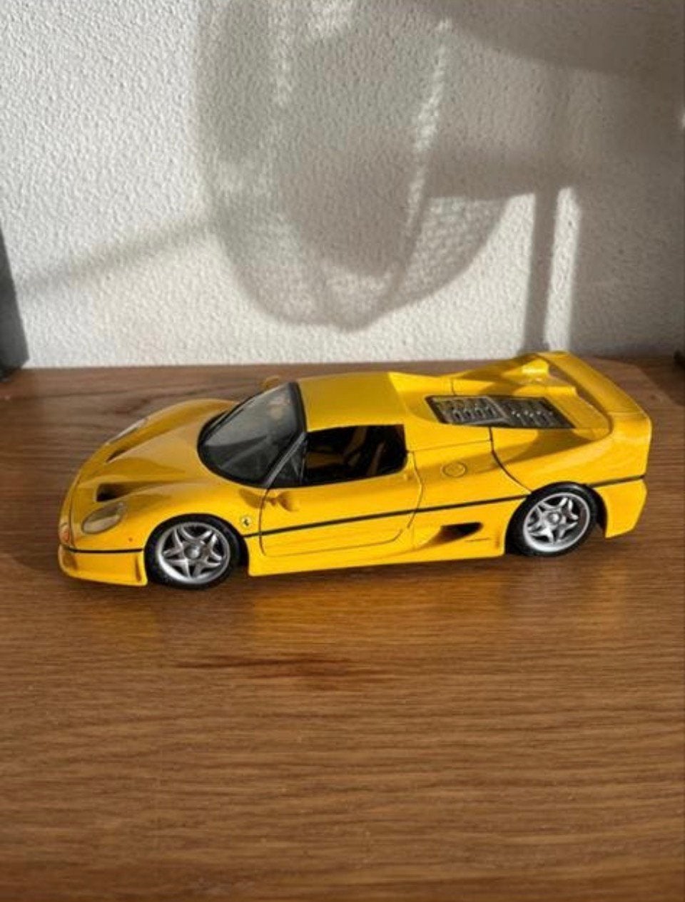 Schaalmodel auto Ferrari F50 Geel 1:18, Hobby en Vrije tijd, Modelauto's | 1:18, Ophalen of Verzenden, Zo goed als nieuw, Auto