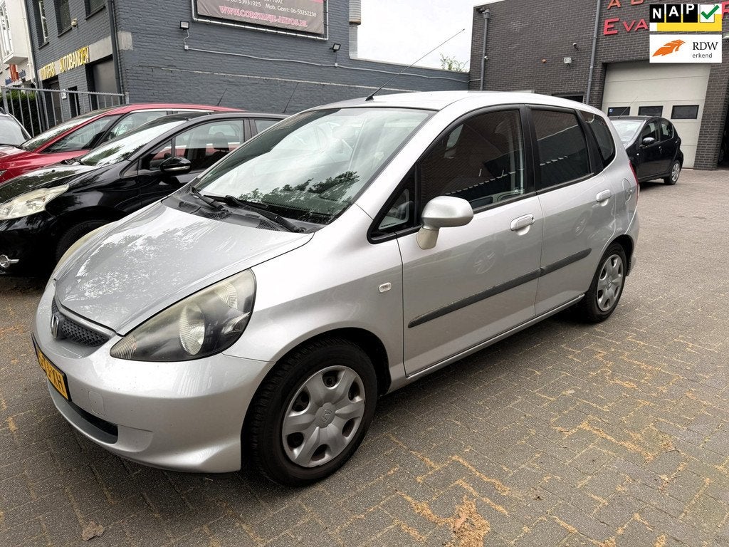 Honda Jazz 1.2 Cool Airco. geluid in bak, Auto's, Honda, Bedrijf, Te koop, Jazz, ABS, Airbags, Airconditioning, Centrale vergrendeling