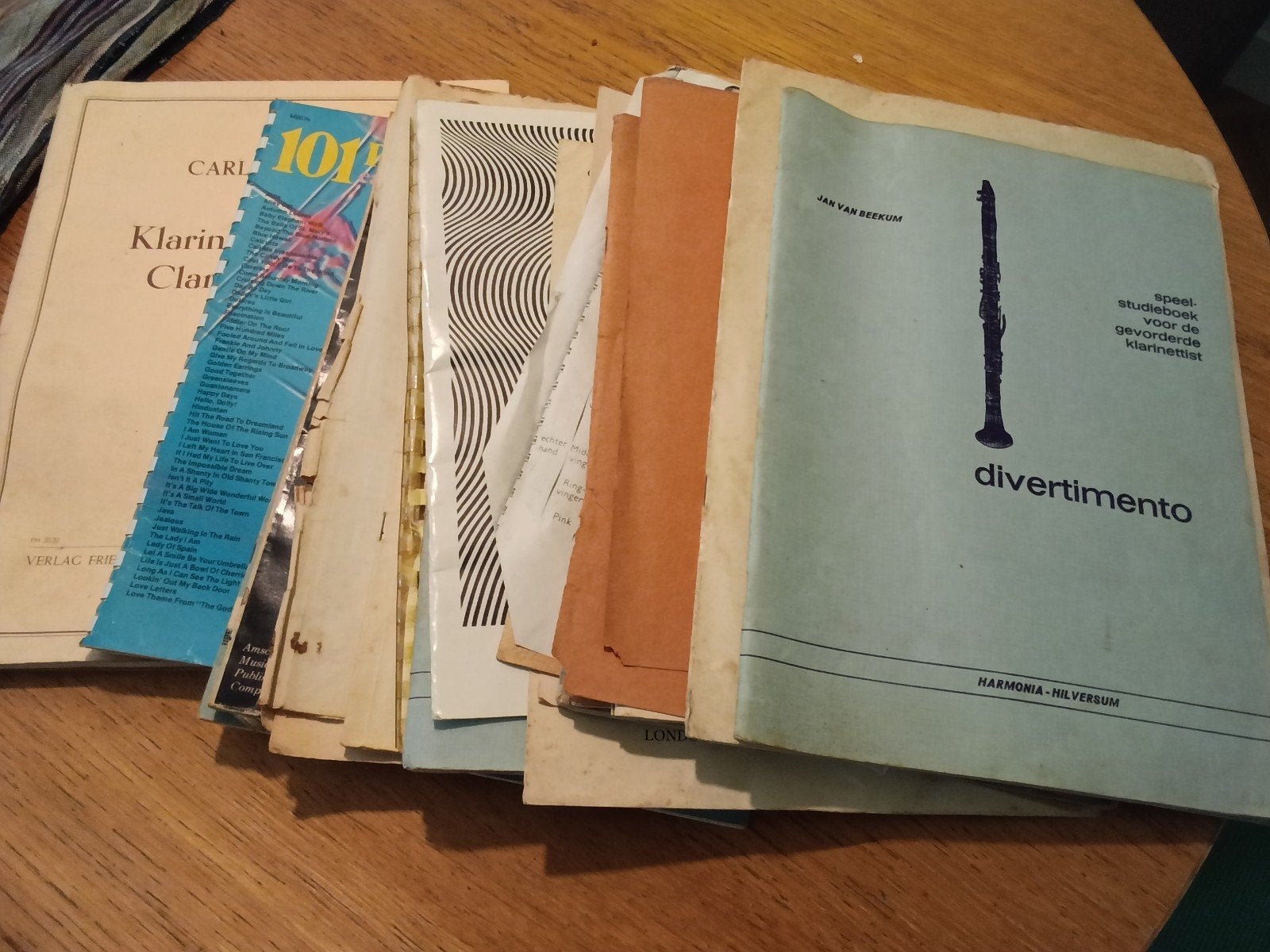 Diverse bladmuziek voor klarinet - Studieboeken & Liedjes, Muziek en Instrumenten, Bladmuziek, Ophalen of Verzenden