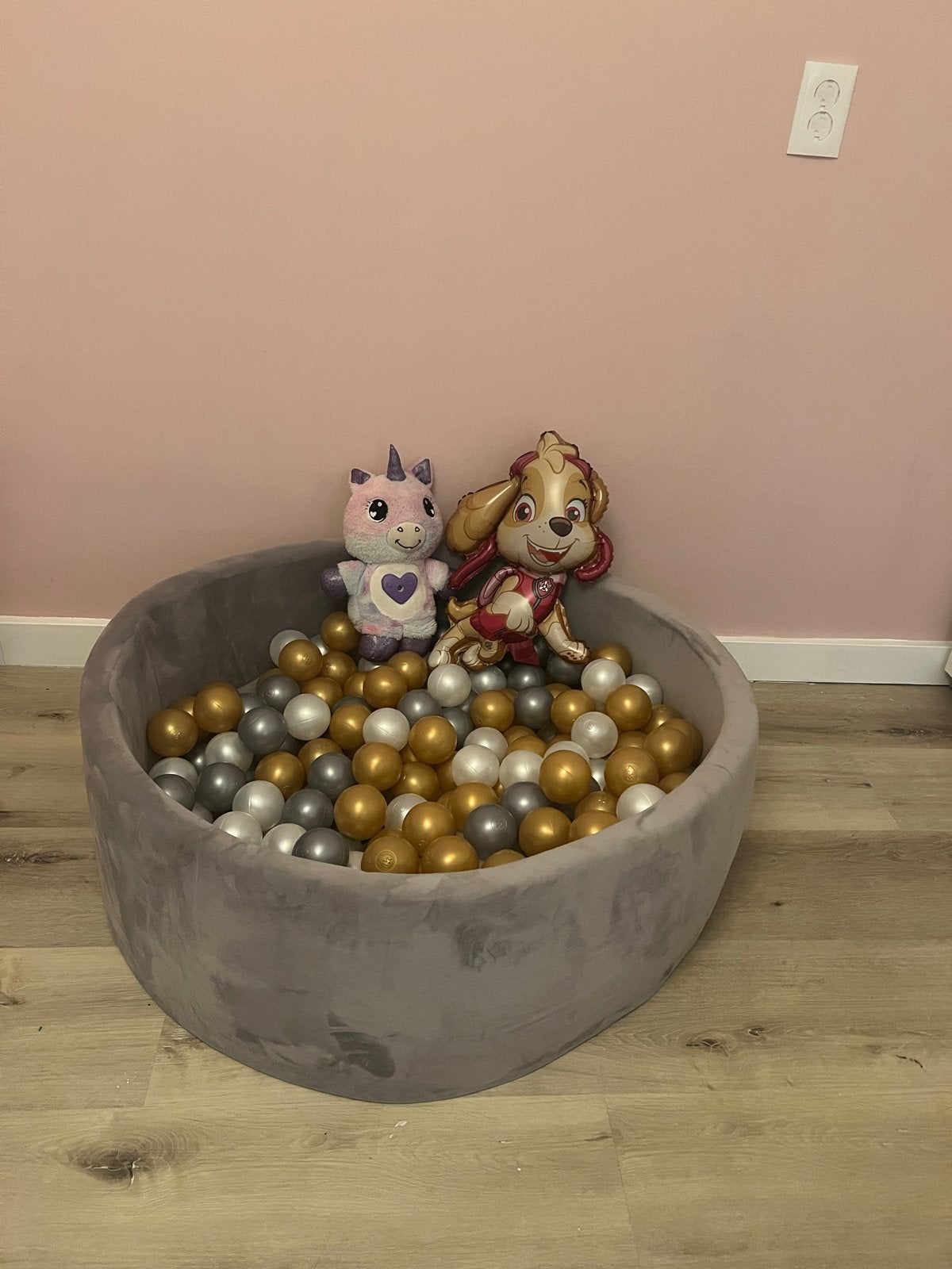 Ballenbak met gouden en zilveren ballen, Ophalen of Verzenden, Zo goed als nieuw, Overige typen