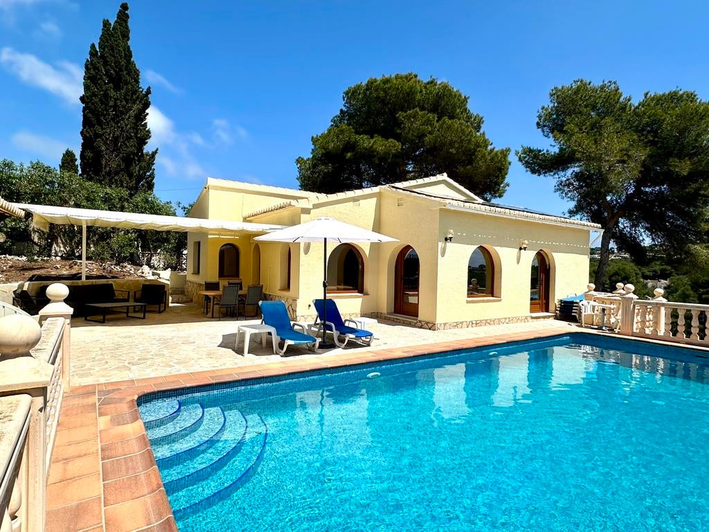 *GERENOVEERD* Spanje, Javea: Villa 6 pers. Privé XL-zwembad!, Open haard, Costa Blanca, Aan zee, Stad