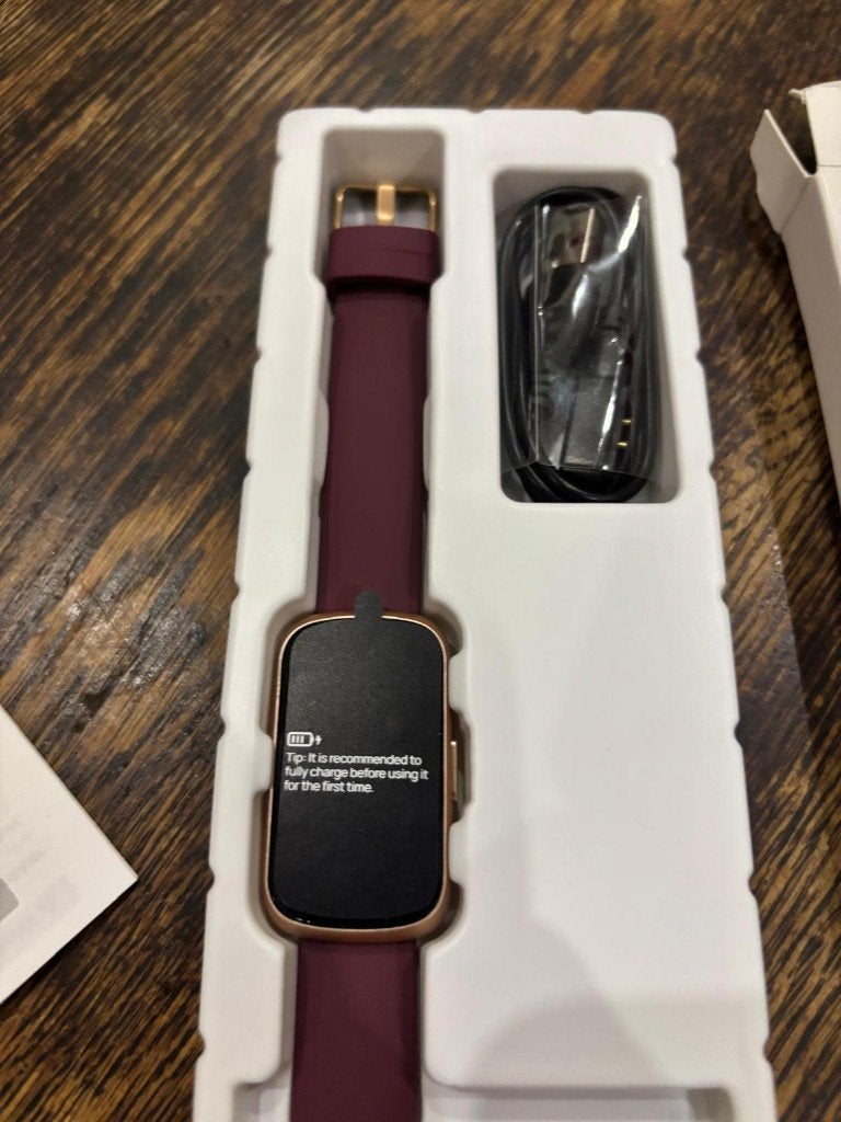 Nieuwe Fitness Tracker Sport Horloge - Ongebruikt in Doos, Onbekend, Paars, Nieuw, Ophalen of Verzenden