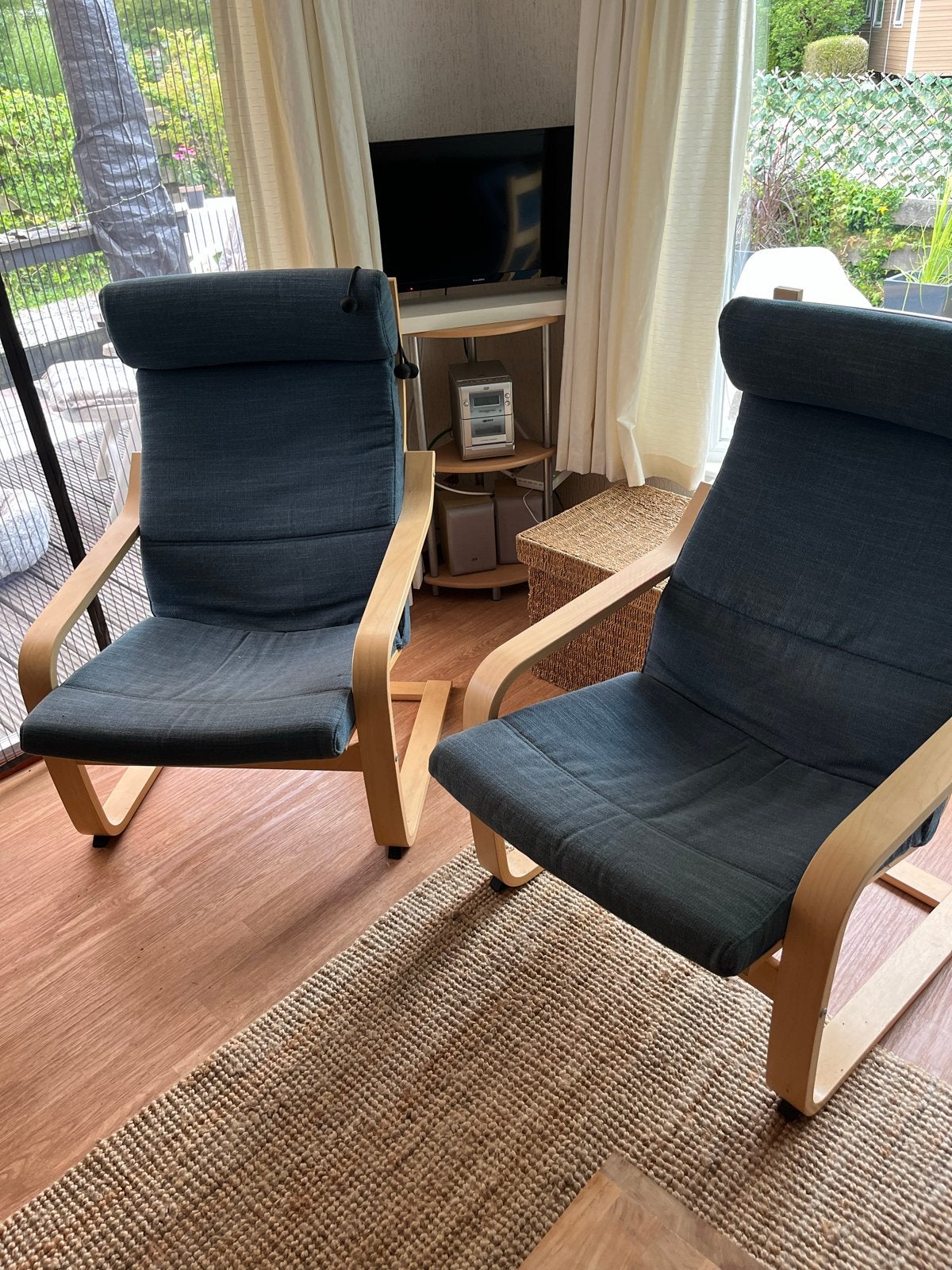 Twee Ikea Poäng stoelen in zeer goede staat, Huis en Inrichting, Ophalen, Twee, Blauw, Zo goed als nieuw
